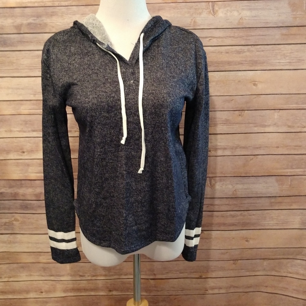 Lightweight Sweatshirt - Large - Picture 6 of 7